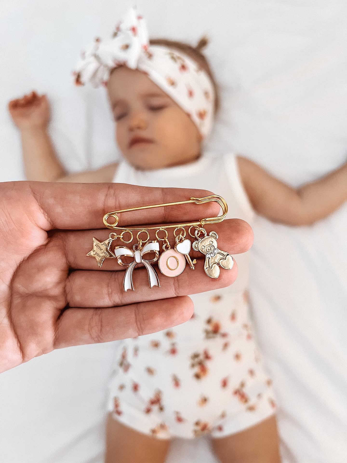 Personalised Gold Baby Keepsake Safety pin brooch - 5 loop