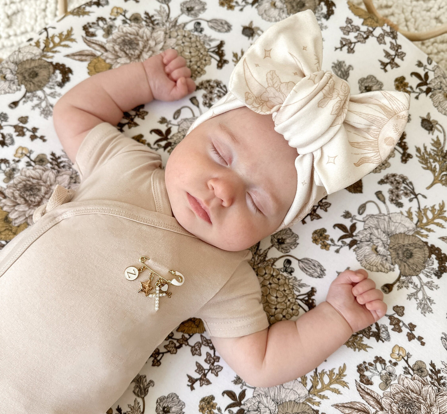 Personalized Gold Baby Brooch: Keepsake Christening Gift